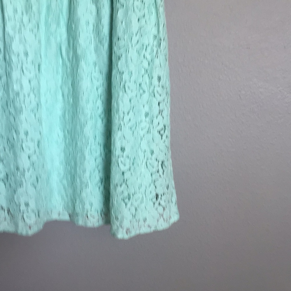 Dress - Picture 4 of 7